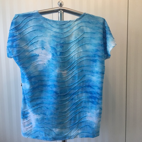 JM Collection blue ruffled t-shirt Size L - Picture 2 of 9